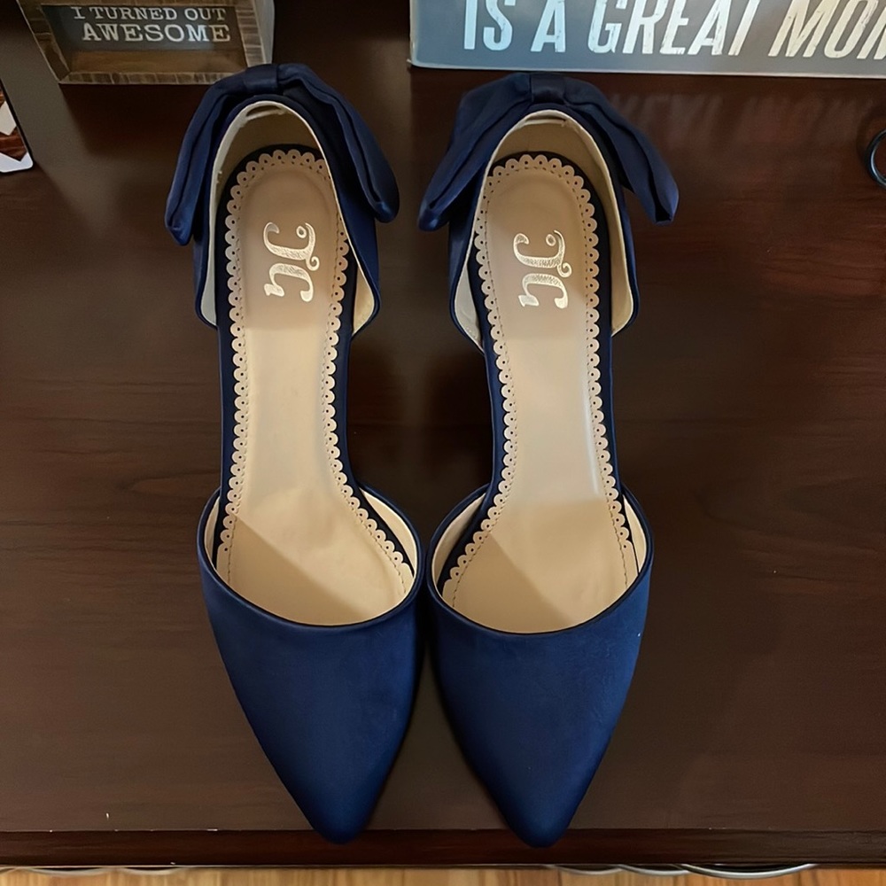 Navy blue heels